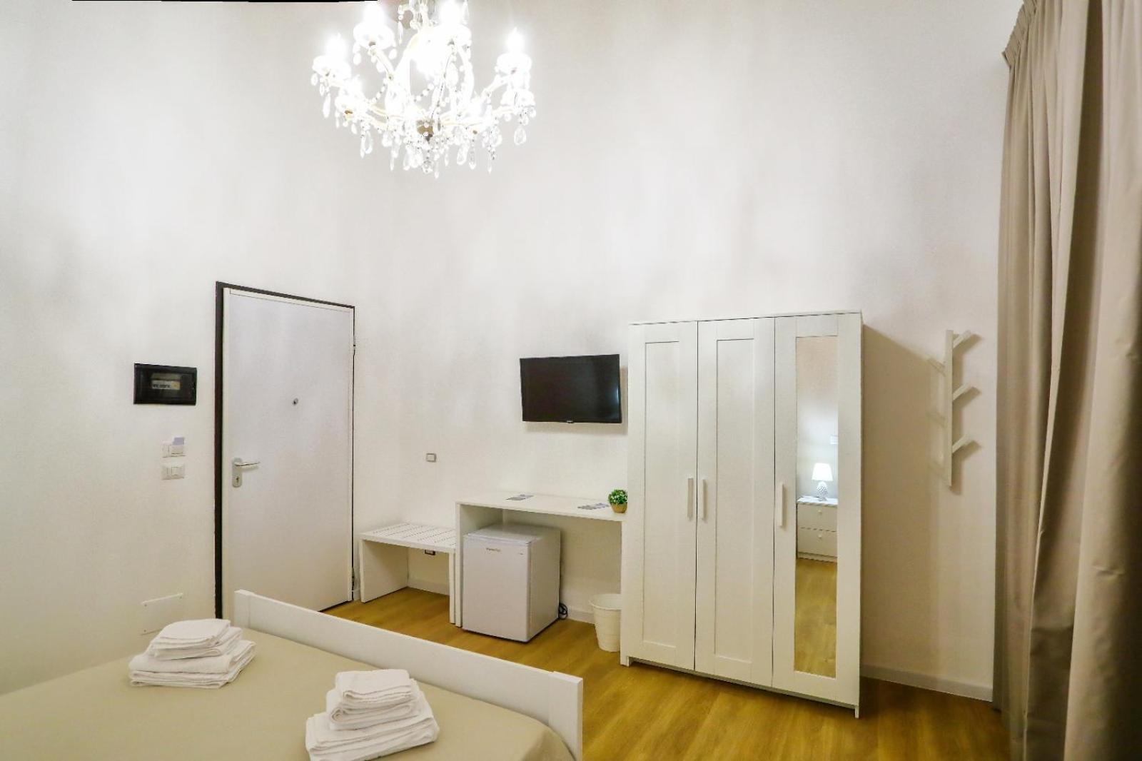 Clemente House Catania Centro Meravigliosa Camera Matrimoniale ภายนอก รูปภาพ